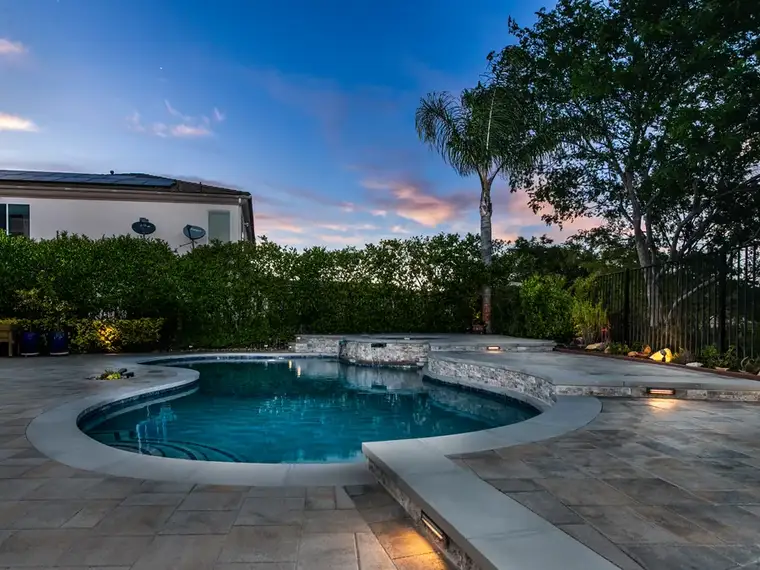 Suburban Sanctuary project near Hollywood by Mi Casa Exteriors