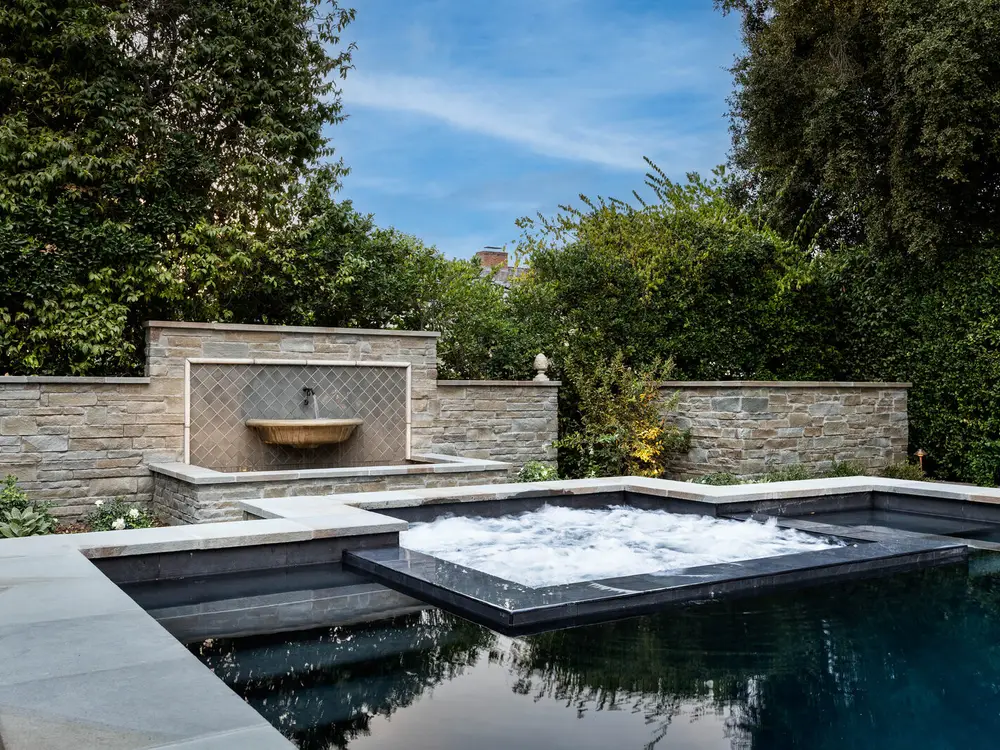 Stone veneer installation by Mi Casa Exteriors